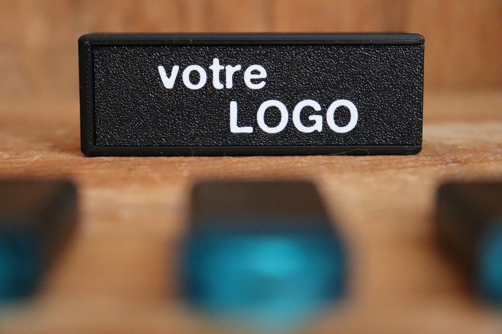 Boîte 1 Clé USB personnalisée avec logo (en lot) - NOIR