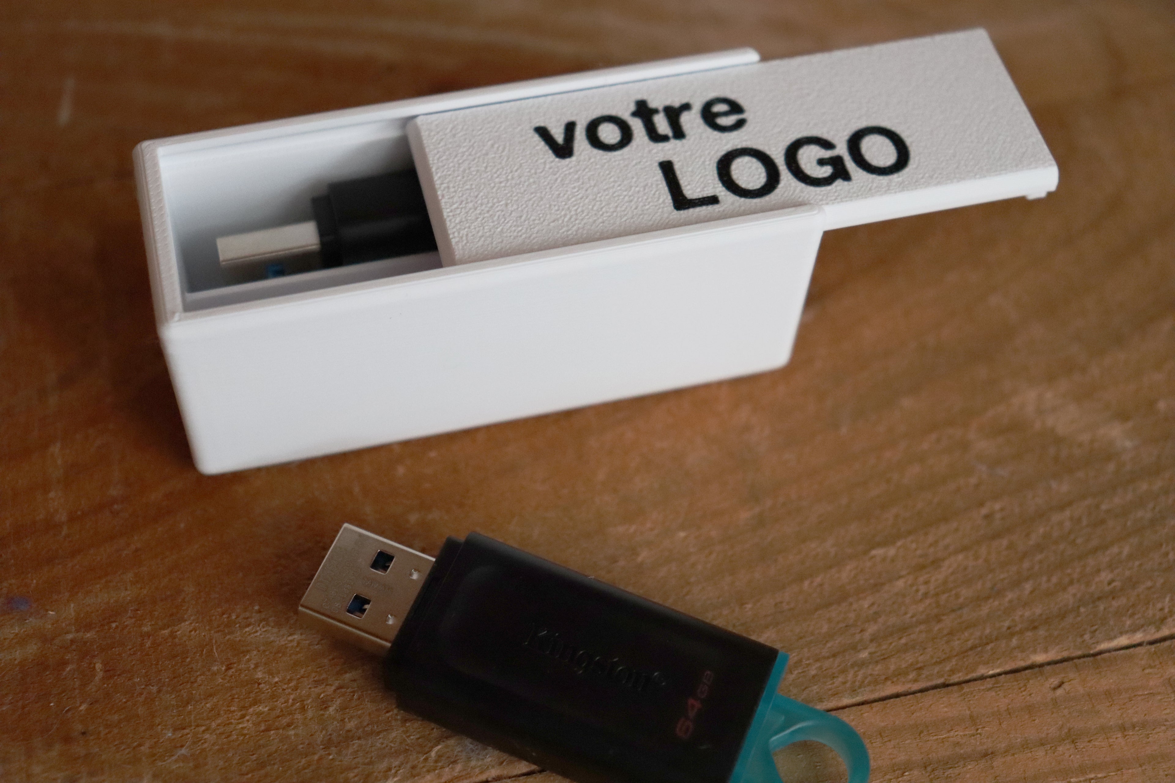 Boîte 1 Clé USB personnalisée avec logo (en lot) - BLANC