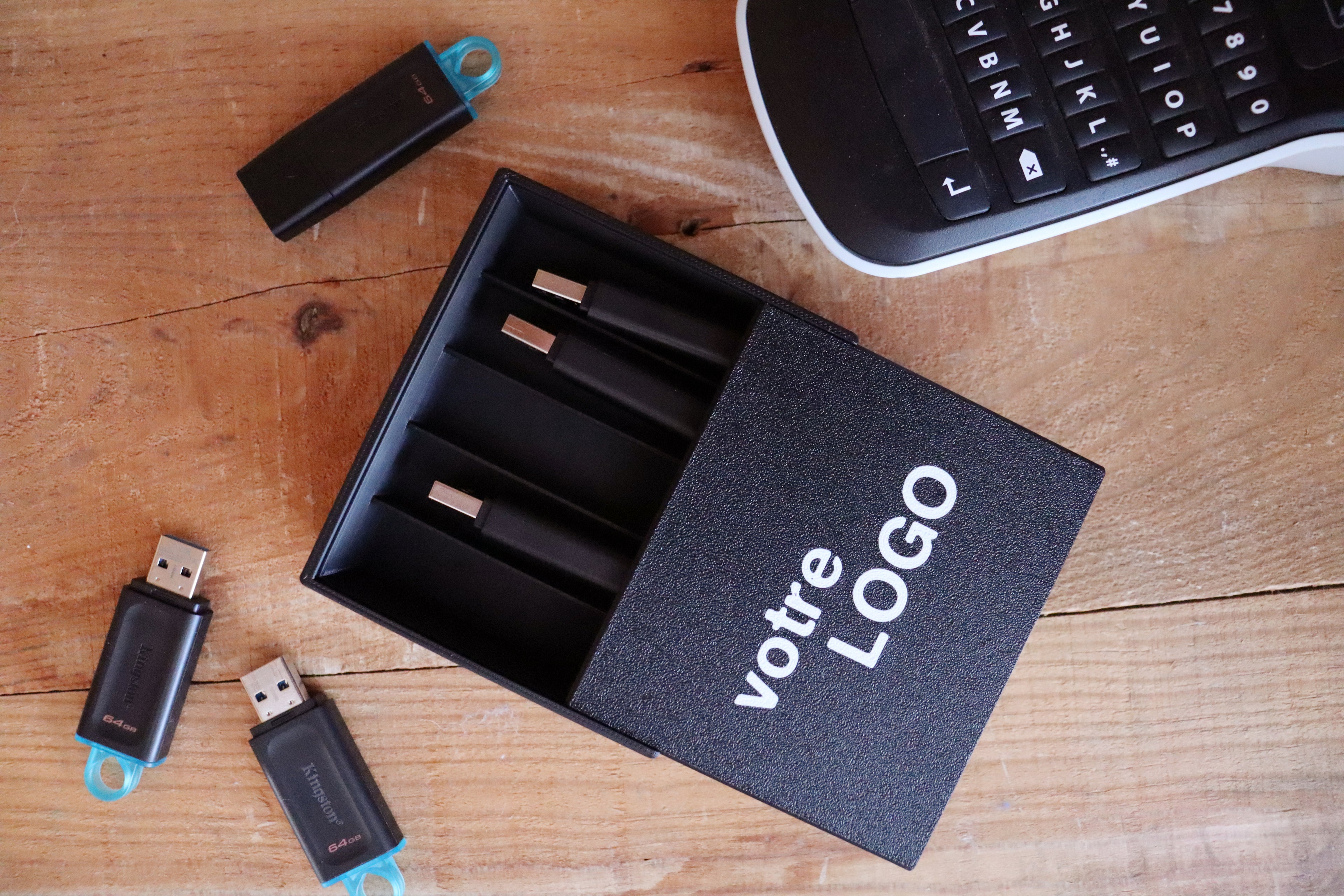 Boîte 5 Clés USB XXL personnalisée avec logo (en lot) - NOIR